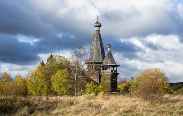 Церкви почти 400 лет.