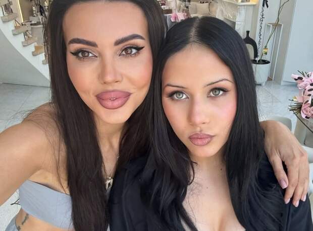 Блогерша Самойлова призналась дочери Ариеле, что месяцами думает о разводе