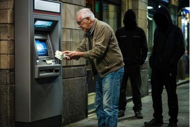 Юрист объяснил, как мошенники используют СБП для мести «сорвавшимся» жертвам