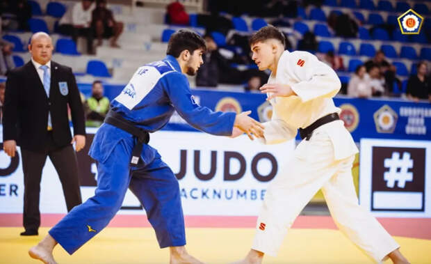 Российским дзюдоистам разрешили выступать под национальным флагом