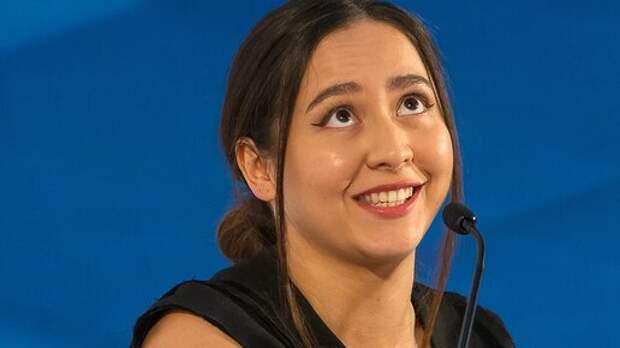 Манижа жалела террористов из "Крокуса", отрекалась от России – а теперь в Москве на красной дорожке