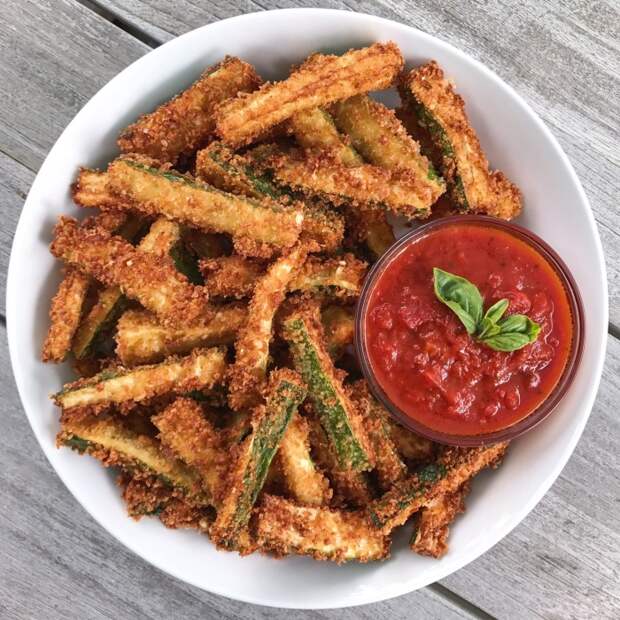 Хрустящие кабачки в кляре. \ Фото: twitter.com. Хрустящие кабачки в кляре. \ Фото: twitter.com.