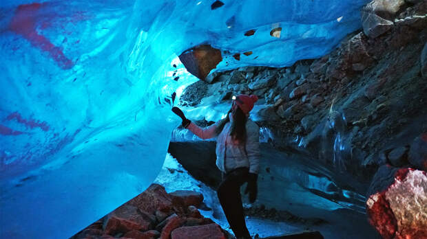 Три входа в ледяную Октябрьскую пещеру в горах Алматы, Заилийский Алатау + Ледяная Стена Богдановича
