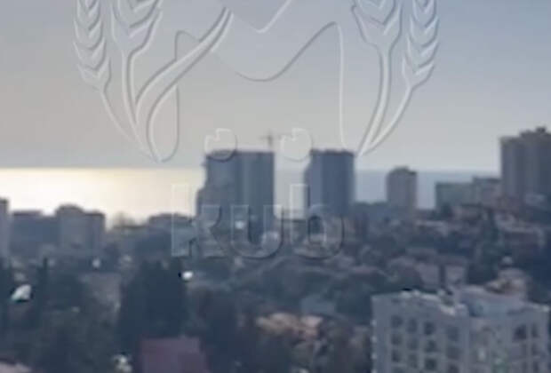 Появились новые кадры из почти сутки атакуемого ВСУ российского города-курорта