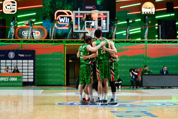 «УНИКС» разгромил «Пари Нижний Новгород» в волжском дерби