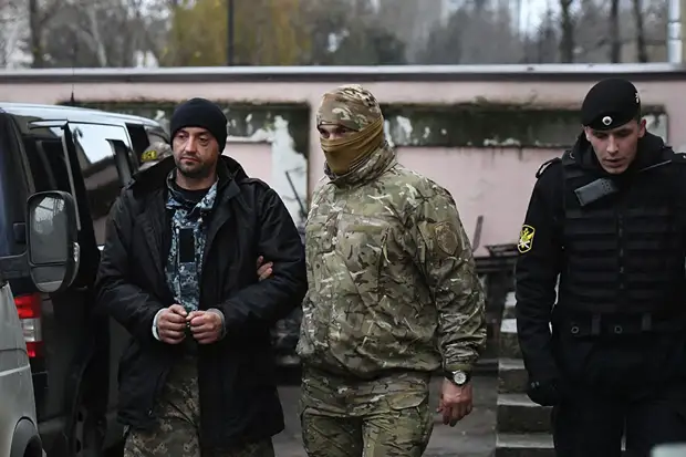 «Переход скрытным порядком»: ФСБ обнародовала изъятые у украинских моряков трофейные документы