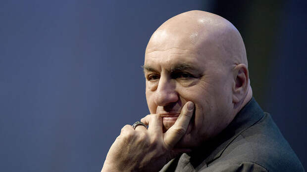 FQ: глава Минобороны Италии Крозетто застрял в Дубае из-за авиаударов Ирана