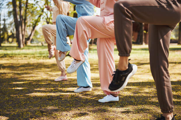 Назван простой способ улучшить состояние людей с деменцией