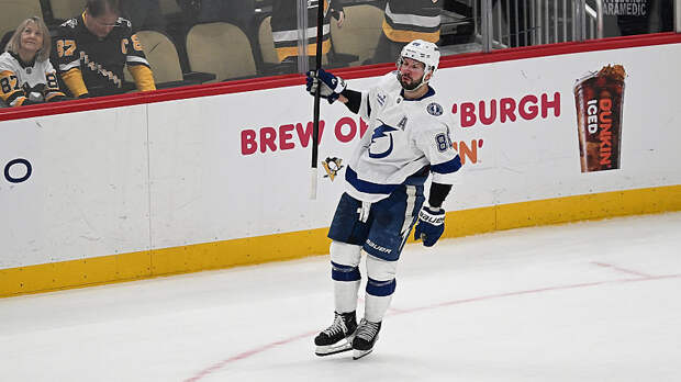 Кучеров признан второй звездой дня в НХЛ