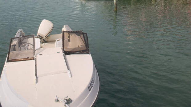 Исчезла в море: полиция арестовала мужчину, чья жена якобы выпала за борт лодки