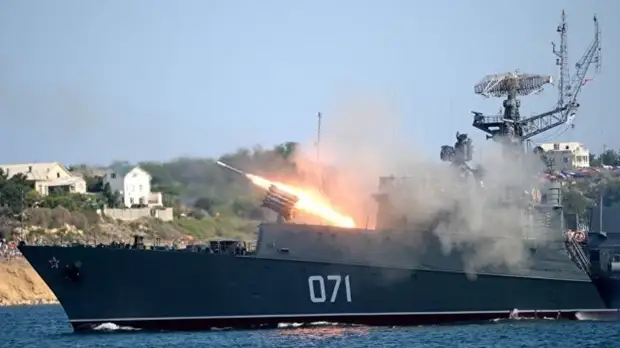 Малый противолодочный корабль ЧФ провёл учения по поиску сверхмалых подлодок