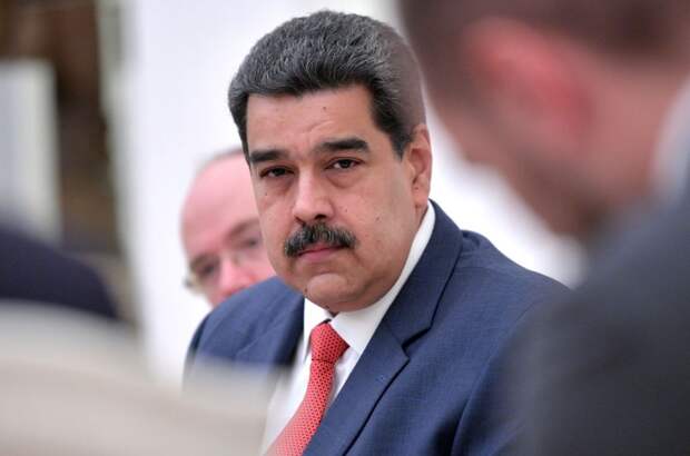 В США Мадуро и его жену обвинили в наркотерроризме и контрабанде кокаина