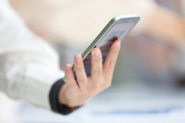 iPhone 17 подешевел