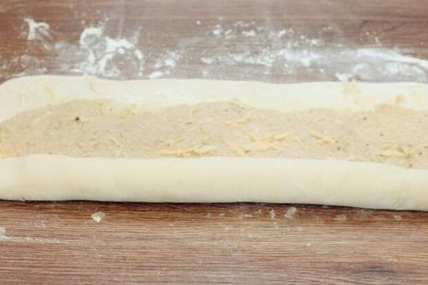 Пирог с начинкой в пряном соусе: фото шаг 7
