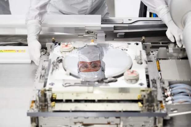 Ставка на «твердые технологии»