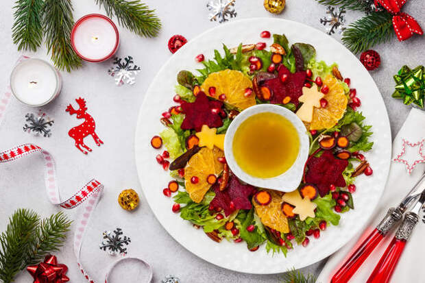Салат на Новый год может быть не только вкусным и красивым, но и полезным