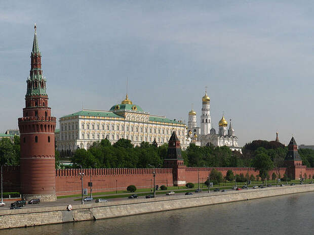 kremlin1.jpg
