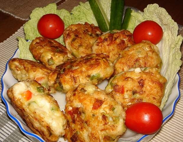 Котлеты из курицы с кабачками 