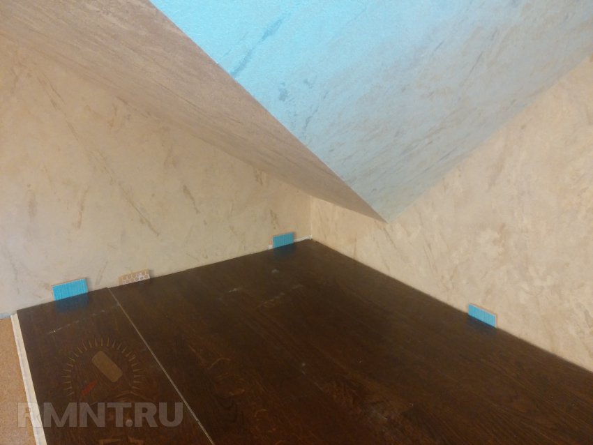 Укладка паркетной доски на пробковую подложку