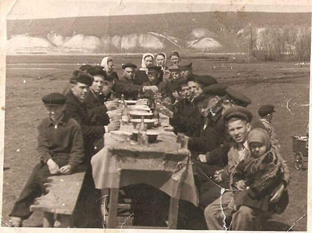 Как проходили советские застолья