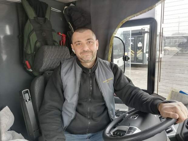 В Подмосковье водитель автобуса вернул пассажирке забытый рюкзак с полумиллионом рублей
