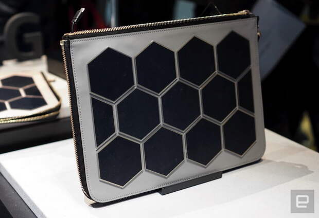 samsung-booth-wearables-gallery-6-1