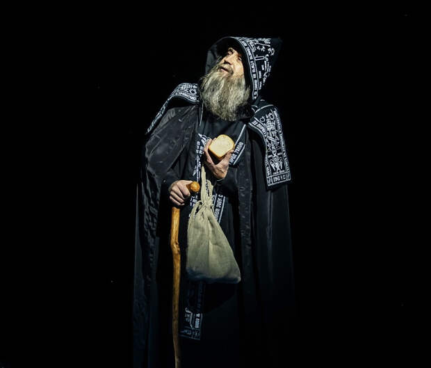 Март на сцене: главные премьеры и спектакли месяца