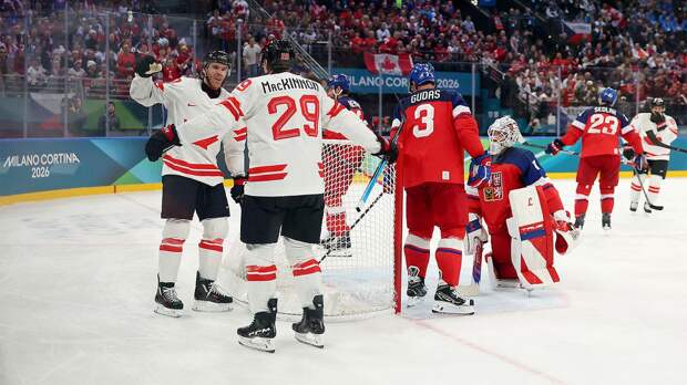 Канада разгромила Чехию в своем первом матче на Олимпиаде. Макдэвид оформил хет-трик из ассистов