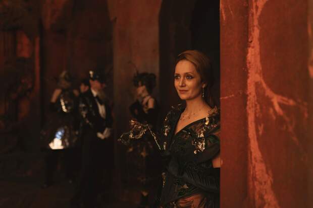 Подходят к концу съемки сказки «Чудо–Юдо» с Сергеем Безруковым и Викторией Исаковой Подходят к концу съемки сказки «Чудо–Юдо» с Сергеем Безруковым и Викторией Исаковой