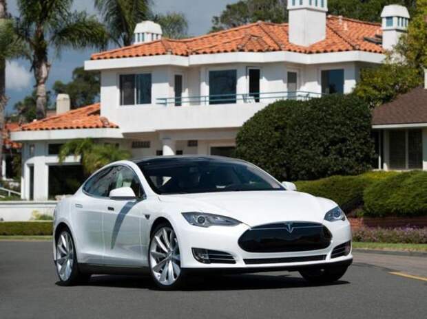 4. Tesla Model S 4. Tesla Model S багажник, вместительность