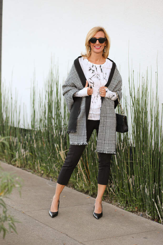 Jacket-Society-Reversible Houndstooth wraps-9514