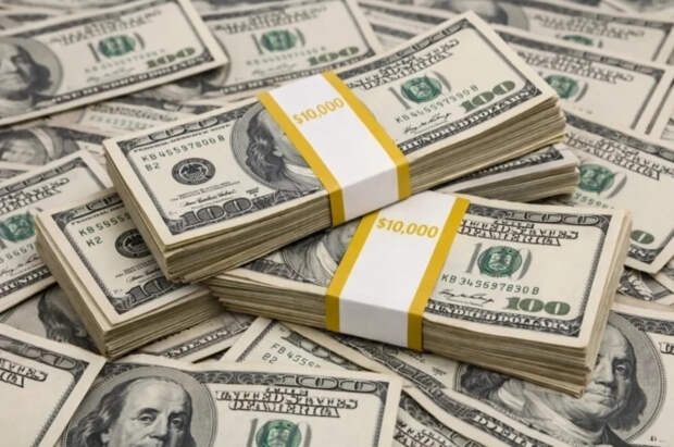 Курс доллара поднялся выше 87 рублей впервые с 2024 года