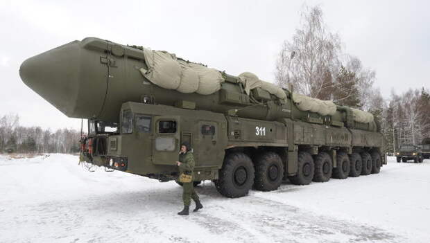 Подвижный грунтовый ракетный комплекс Ярс. Архивное фото