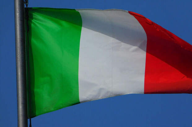 Правительство Италии смогло избежать своей отставки