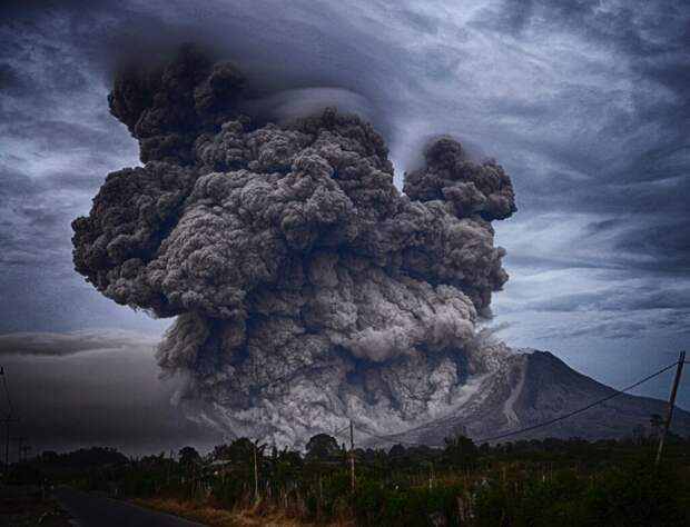 _извержение_остров-1024x784 В Японии появился новый остров после извержения вулкана