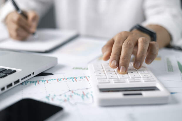 Юрист Самойленко: россияне открывают личные счета в Армении и ОАЭ