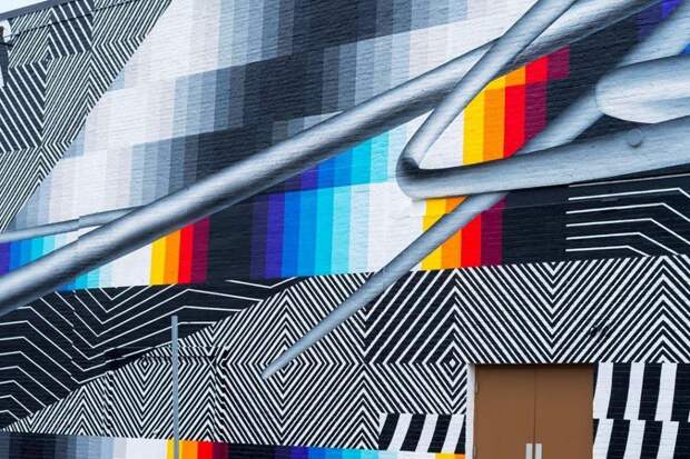 Волшебное зрелище: яркая цифровая фреска Felipe Pantone появилась на нью-йоркском концертном зале