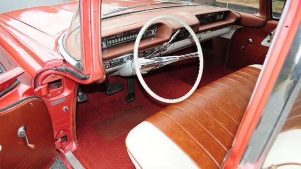 Тюнингованный 1959 Oldsmobile Dynamic выставлен на торги (15 фото)