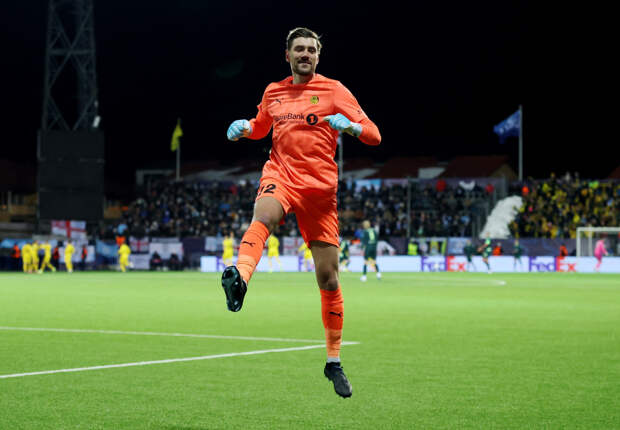 Российский вратарь помог норвежскому клубу обыграть «Манчестер Сити» в Лиге чемпионов