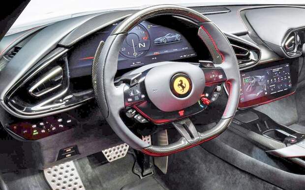 «Не прогнулись под зеленых»: новый спорткар Ferrari сохранил атмосферный V12