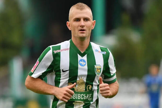 Украинский клуб лишил игрока Мирошниченко капитанской повязки из-за русской речи