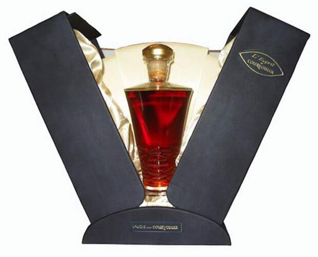 10. Коньяк Courvoisier L’Esprit Decanter, цена $ 4 687 "Коньяк", "дорогой"