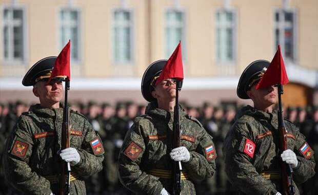 Граждане, воздушная тревога: К наступающему Дню Победы Россия готовится как к решительной битве