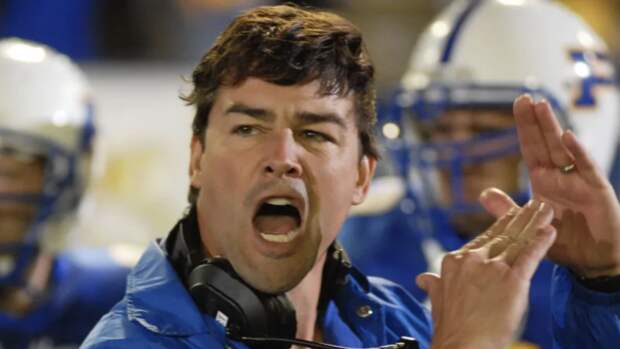 Friday Night Lights Reboot Lands at Peacock (But It Will Never Recapture the Magic of the Original Series)