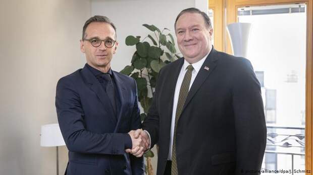 Глава МИД ФРГ Хайко Мас и госсекретарь США Майк Помпео Глава МИД ФРГ Хайко Мас и госсекретарь США Майк Помпео