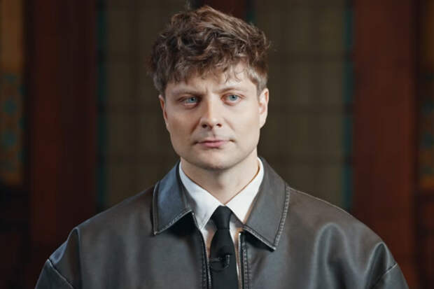 Уехавший из России блогер-иноагент не захотел плохо говорить о Собчак