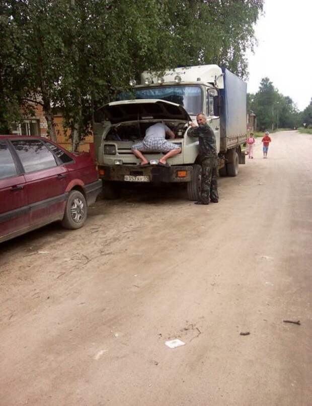 Улыбаемся, смотрим прикольные картинки.
