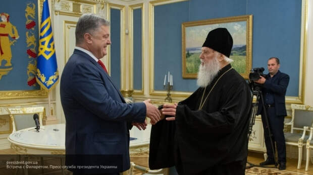 Порошенко дал команду фас: эксперты о захватах радикалами православных церквей на Украине