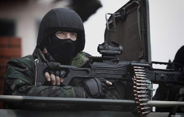 http://img1.goodfon.ru/wallpaper/big/7/f2/specnaz-soldat-boec-voennyy-2363.jpg