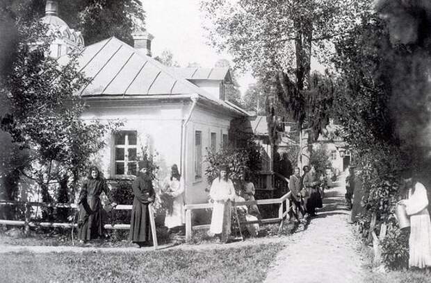 Внутренний вид Предтеченского скита (Гольдберг, 1887 г.)